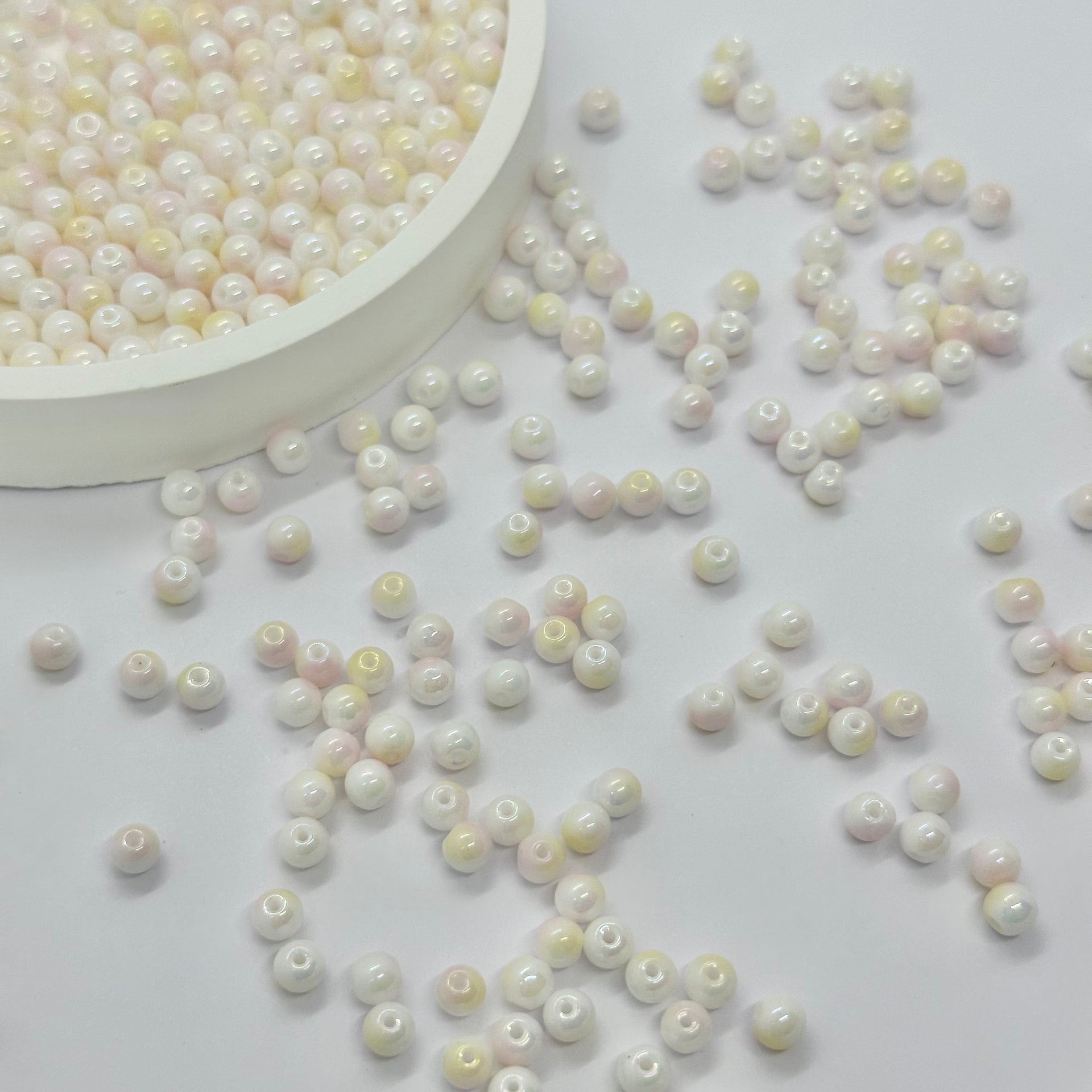 Perles AB : Perles de couleurs mélangées de 4 mm Perles AB : Perles de couleurs mélangées de 4 mm