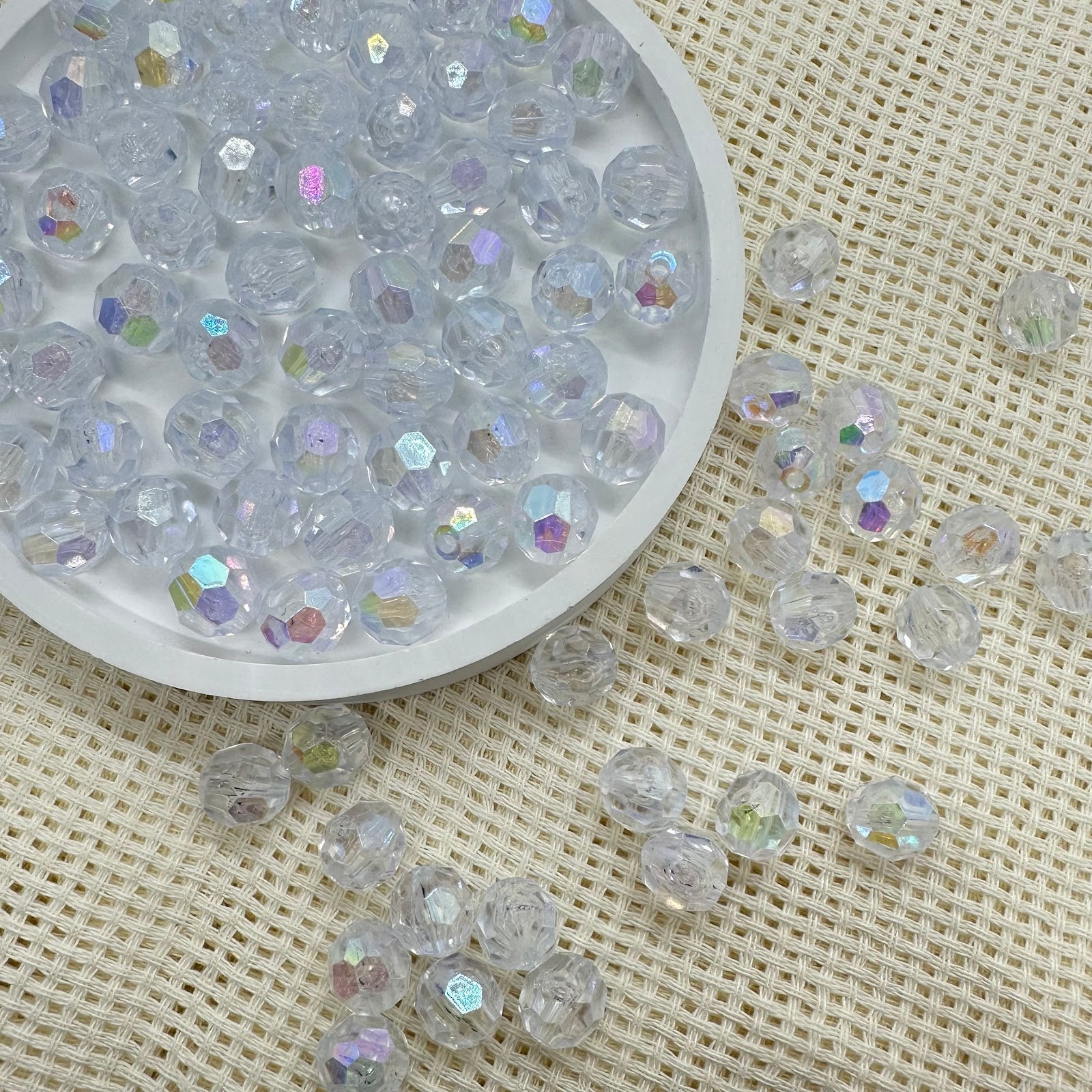 Perles acryliques : boule disco transparente de 10 mm Perles acryliques : boule disco transparente de 10 mm