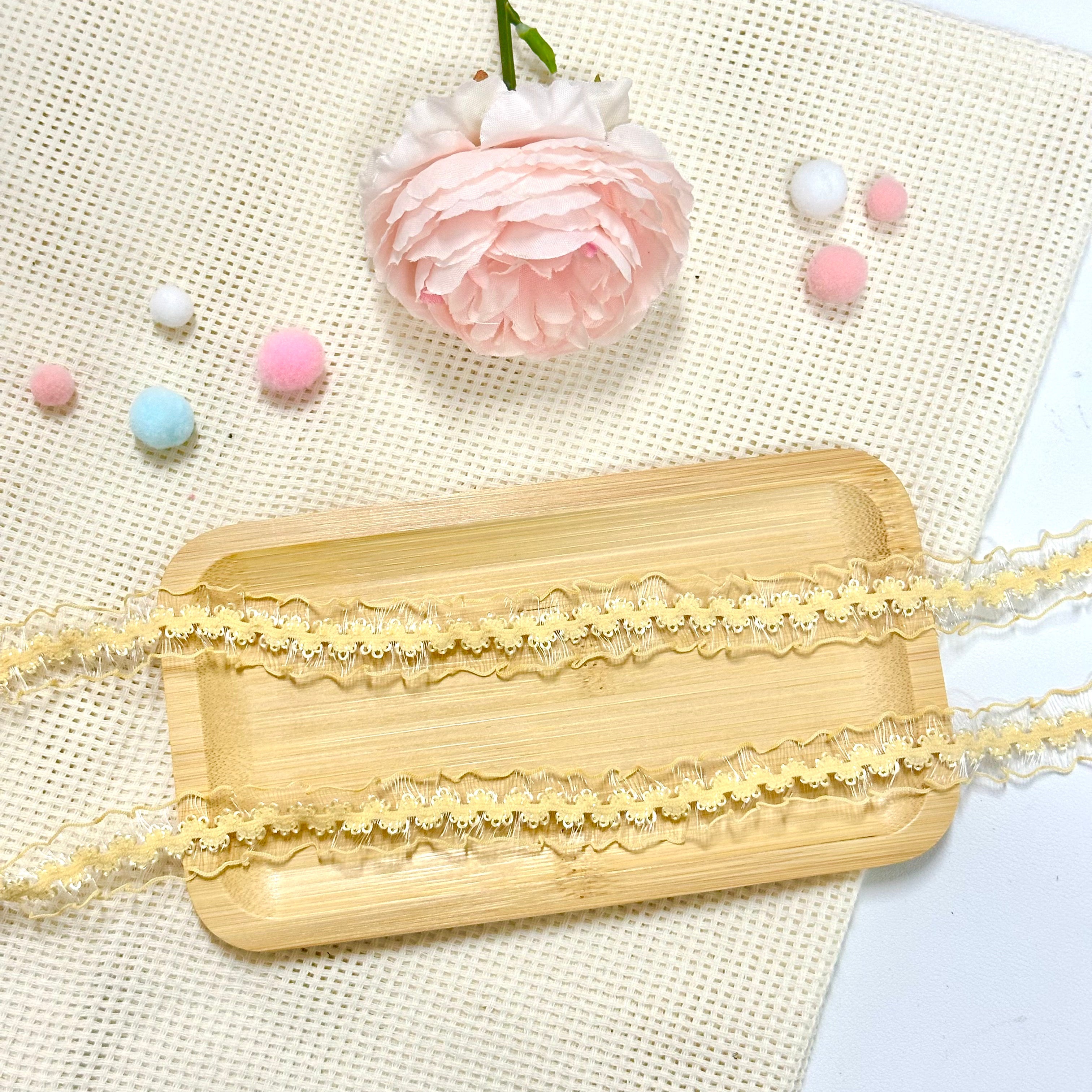Ruban de dentelle jaune de 100 cm Ruban de dentelle jaune de 100 cm